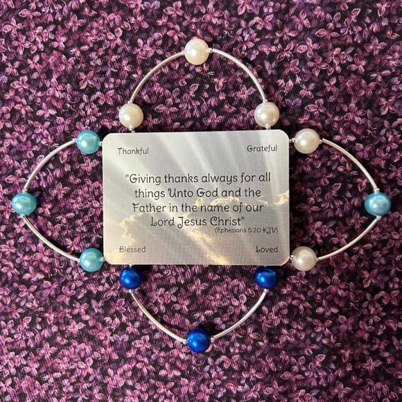 Gift of Love Blessing Bracelet Blue/pearl stretchy scripture card Small 6"-6.5" - Picture 6 of 6